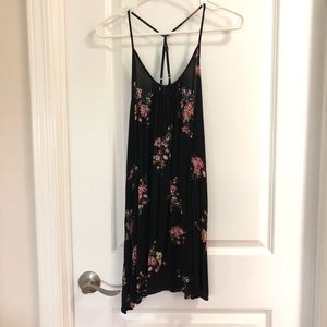 👗VGUC- Floral black dress